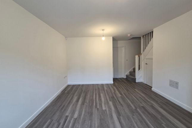 4, Bilberry Way, Chorley photo 3