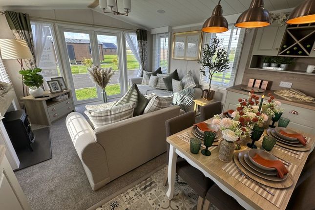 Nottage Park Lodges, Moor Lane, Porthcawl photo 3