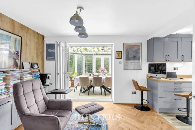 8, Creaton Way, Middleton photo 4