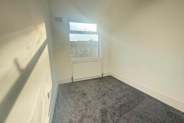18, Purcell Road, Greenford photo 5