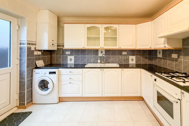 1 Slaley Close, Gateshead photo 2