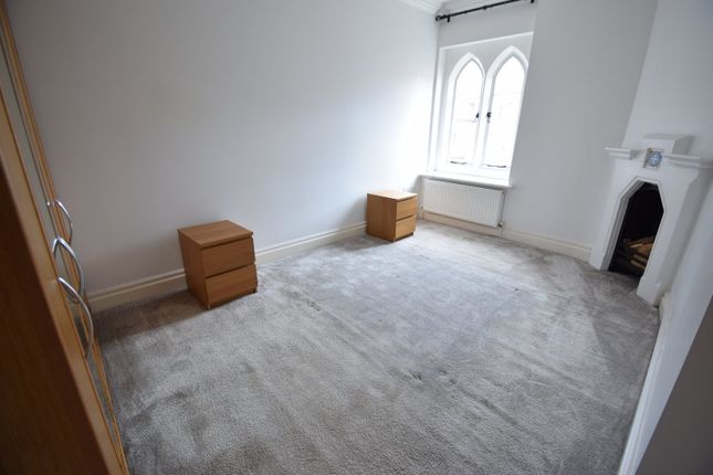 39, Convent Court, Windsor photo 4