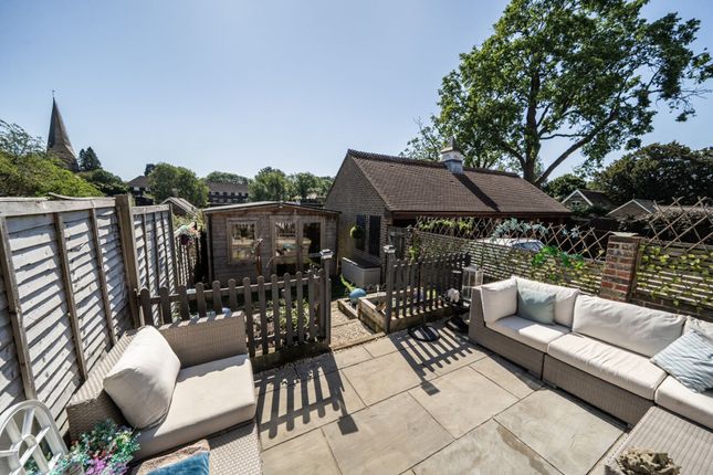 14 Lakers Meadow, Billingshurst photo 4