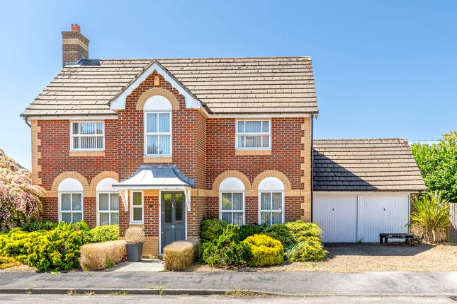4-bed house on 17, Shepherds Way, Ridgewood, £575,000