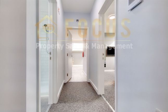 Flat to rent in Houlditch Road, Dhian House