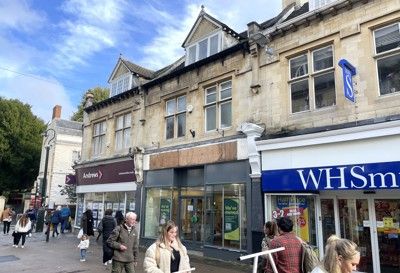 Retail premises to let in 22 Kings Street, Stroud, Gloucestershire