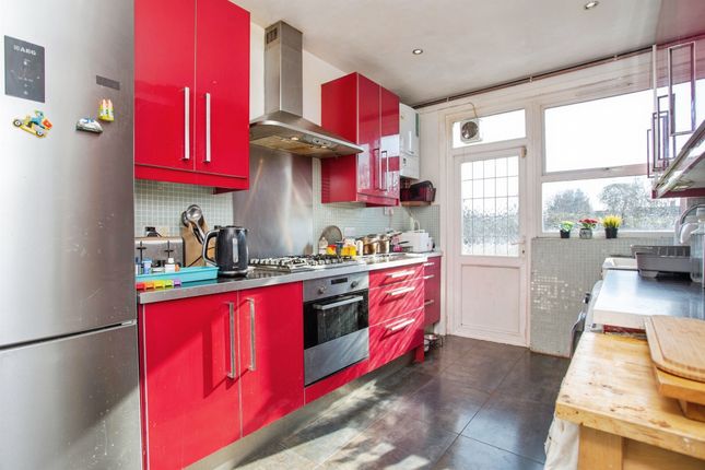 61, Cambridge Road, Harrow photo 2
