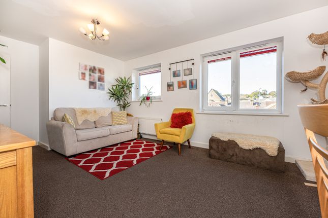 Woodin Close, Dartford photo 4