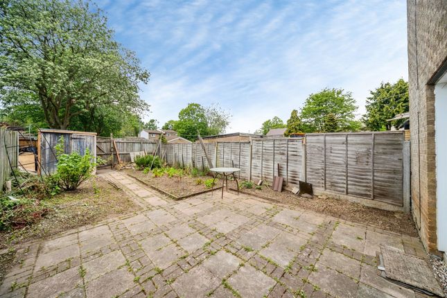 24, Hopmeadow Court, Northampton photo 4