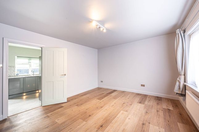 Terraced house to rent in Clitterhouse Crescent, Brent Cross, London