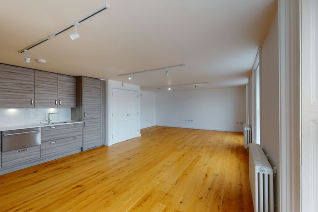 Flat for sale in Crescent Place, Cheltenham