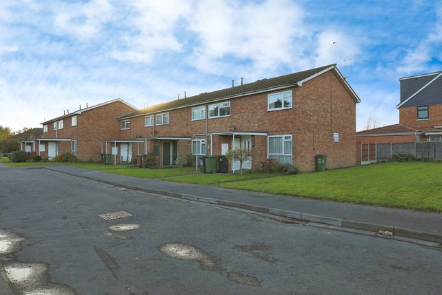 Maisonette for sale in Checketts Close, Worcester