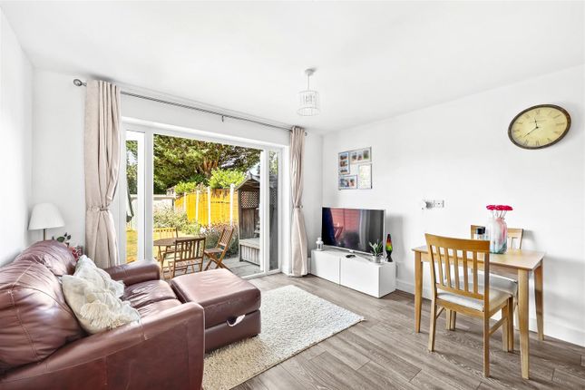 4, Cunningham Rise, North Weald photo 3