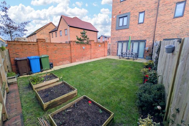 45, Woodcote Green, Berkshire photo 4