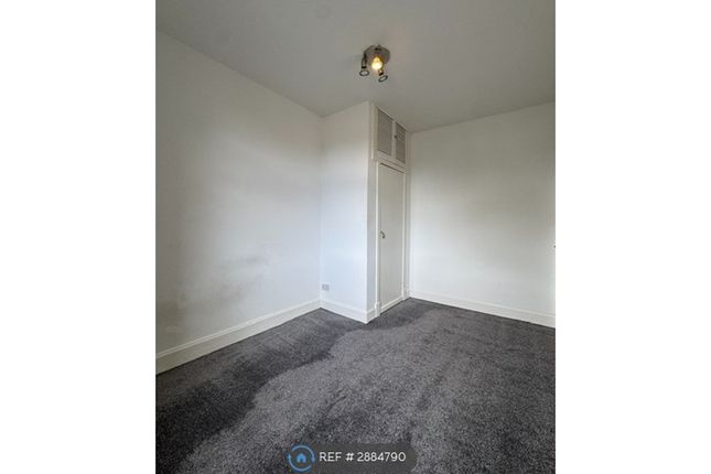 Flat M  Holmhead, Kilbirnie photo 4