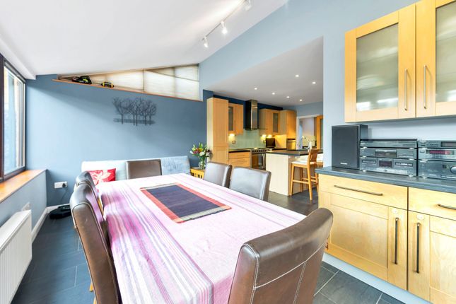 54 High Street, Royston photo 4