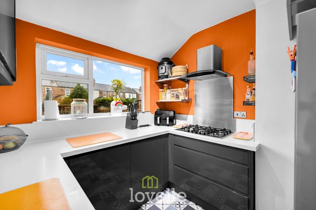 5, Shaftesbury Avenue, Grimsby photo 4