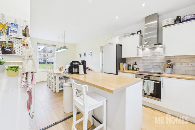 72, Trem Y Coed, Cardiff photo 4
