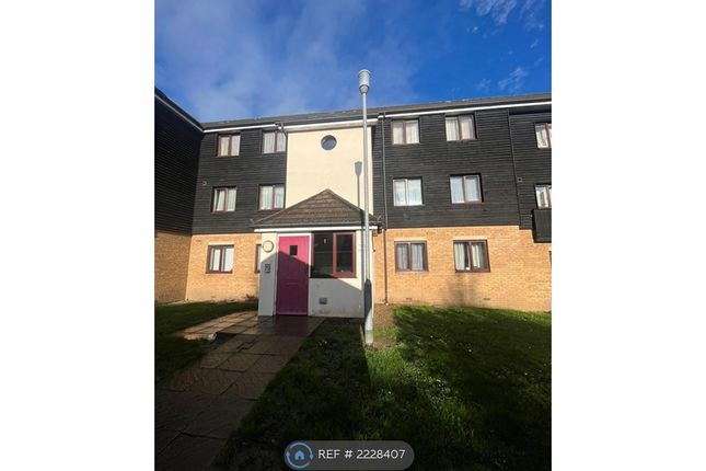 Thumbnail Flat to rent in Cracknell Close, Enfield