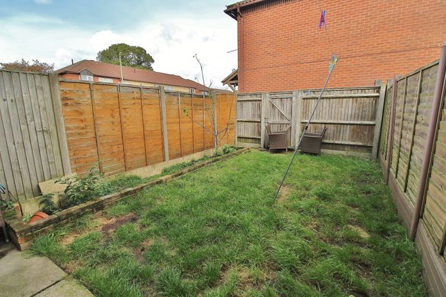 90, Prospect Lane, Havant photo 4
