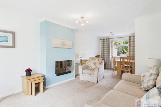 8, Buchan Green, Calderwood, East Kilbride photo 3