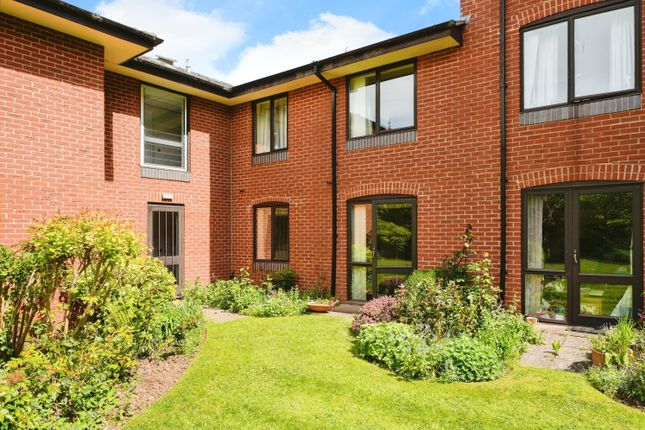 Flat for sale in Homenash House, Worcester, Worcestershire