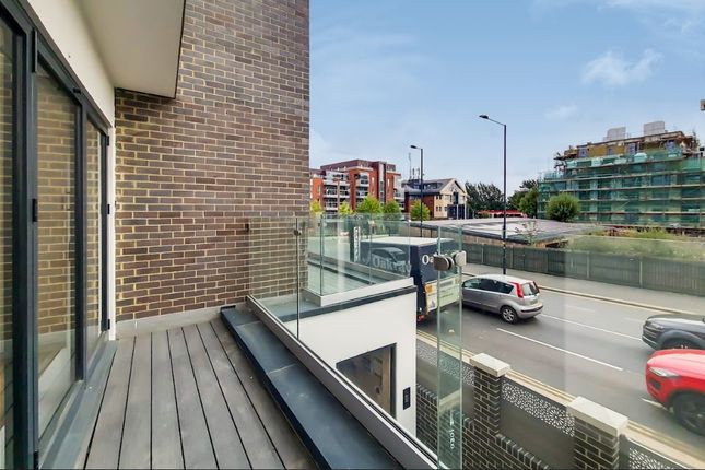 348, Dollis Hill Lane, London photo 4