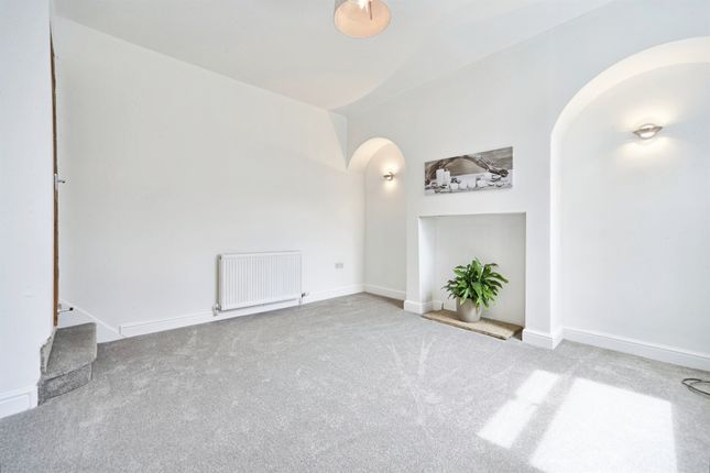 21, Hawthorn Crescent, Leeds photo 3