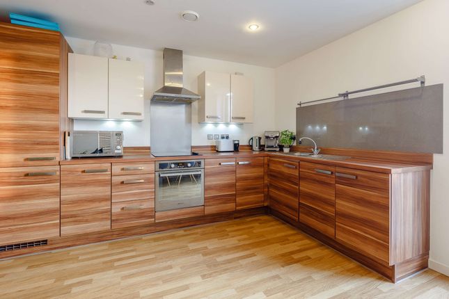 Flat for sale in Hitchin Lane, Stanmore