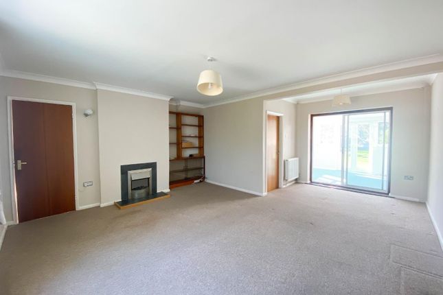 15, Priams Way, Stapleford, Cambridge photo 4