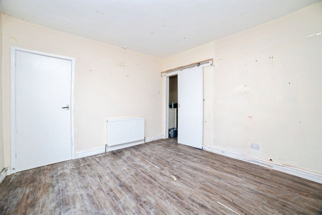 19, Nottingham Road, Alfreton photo 3