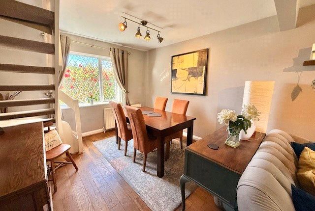 197, Mytchett Road, Camberley photo 4