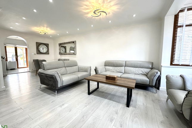 71 St. Alphege Road, London photo 5