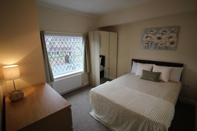 Room to rent in Ashwood Road, Rawmarsh