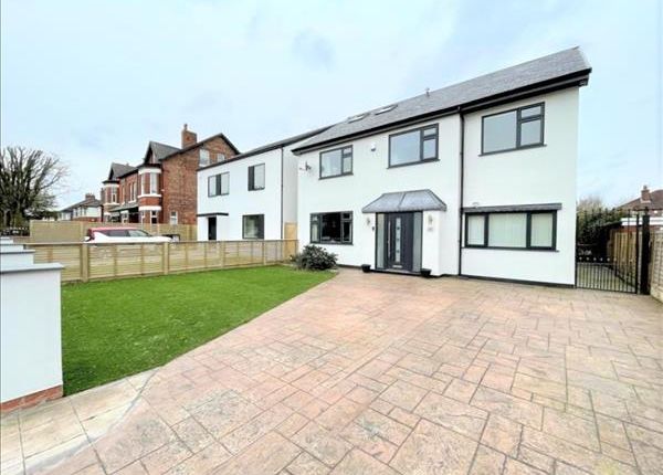 5 Bedroom Detached Family Home Available