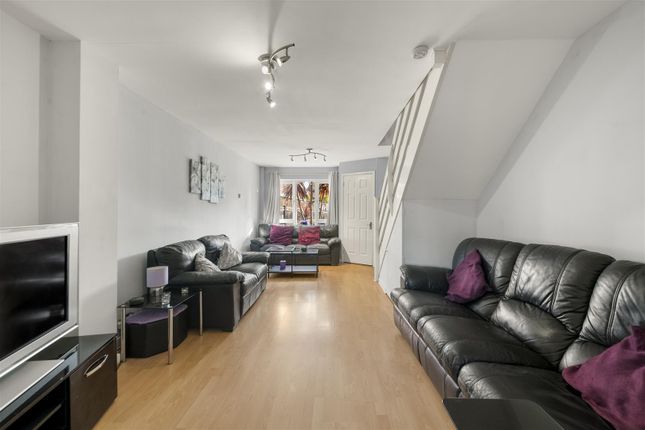 17, Coulter Close, Hayes photo 5
