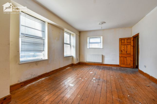 142, Cwimammon Road, Ammanford photo 4