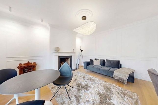 Flat 3, 27 Dennington Park Road, London photo 3