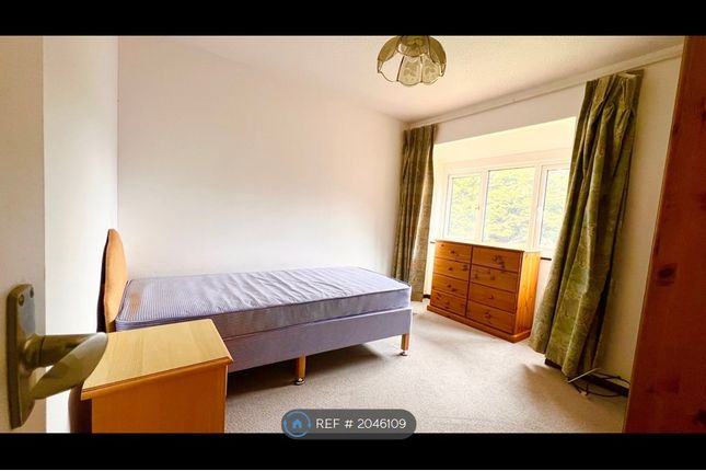 Flat to rent in Sea Front, Hayling Island
