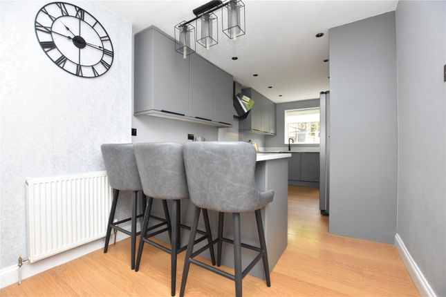 18, Landseer Avenue, Wakefield photo 3