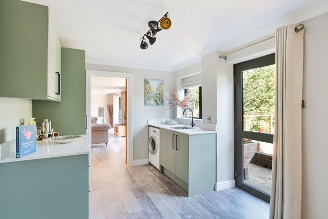 Treetops, Wilderness Road, Oxted photo 5