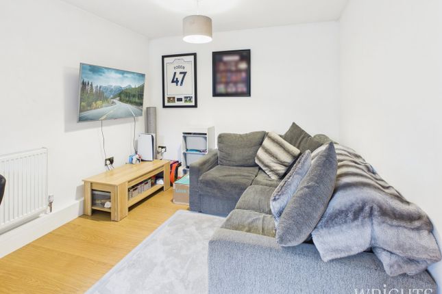 23, Campion Road, Hatfield photo 2