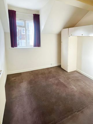 Flat to rent in Olinda Road, Bridlington, North Humberside