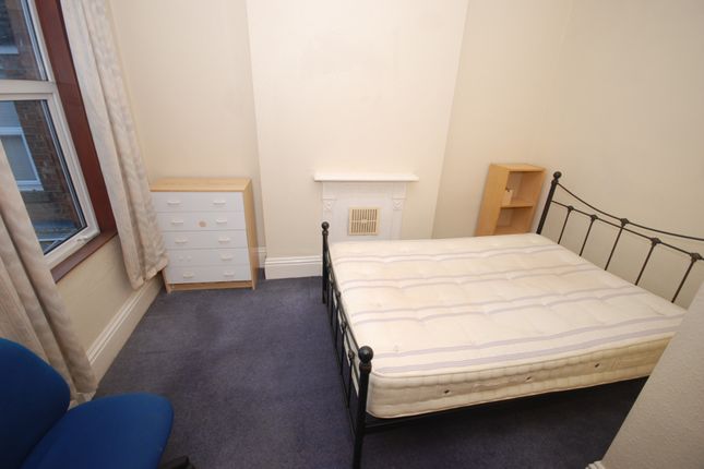 Terraced house to rent in Willes Road, Leamington Spa, Warwickshire