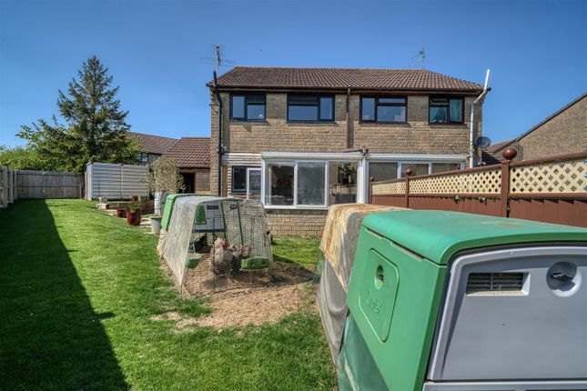 23, The Meadows, Gillingham photo 4