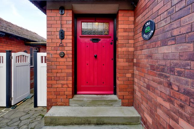 The Hollies ,1, Prenton Lane, Wirral photo 4
