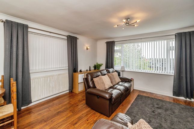 9, Melrose Drive, Cannock photo 3