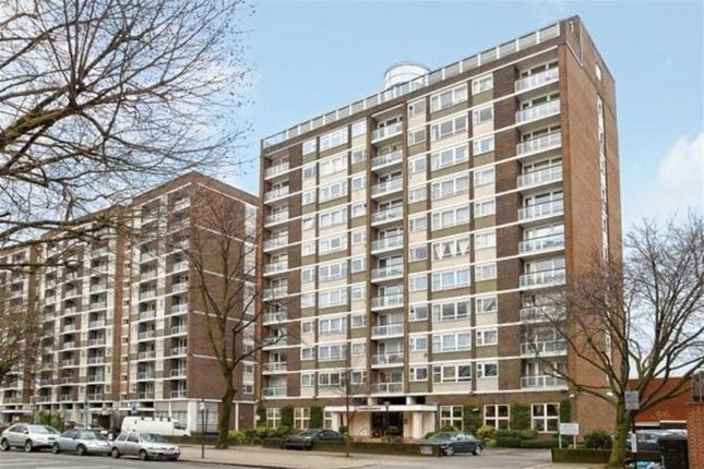 Thumbnail Flat to rent in Lords View, St Johns Wood Road