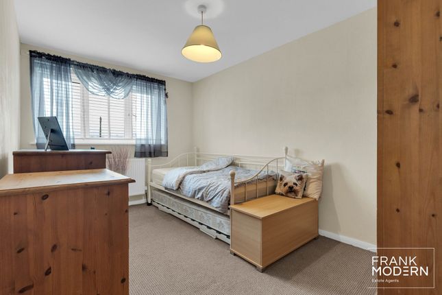End terrace house for sale in Kennet Gardens, Peterborough