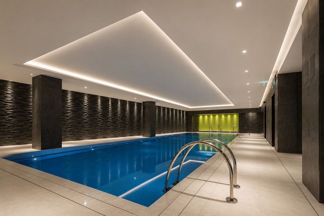 Flat 176, 190, Strand, London photo 3